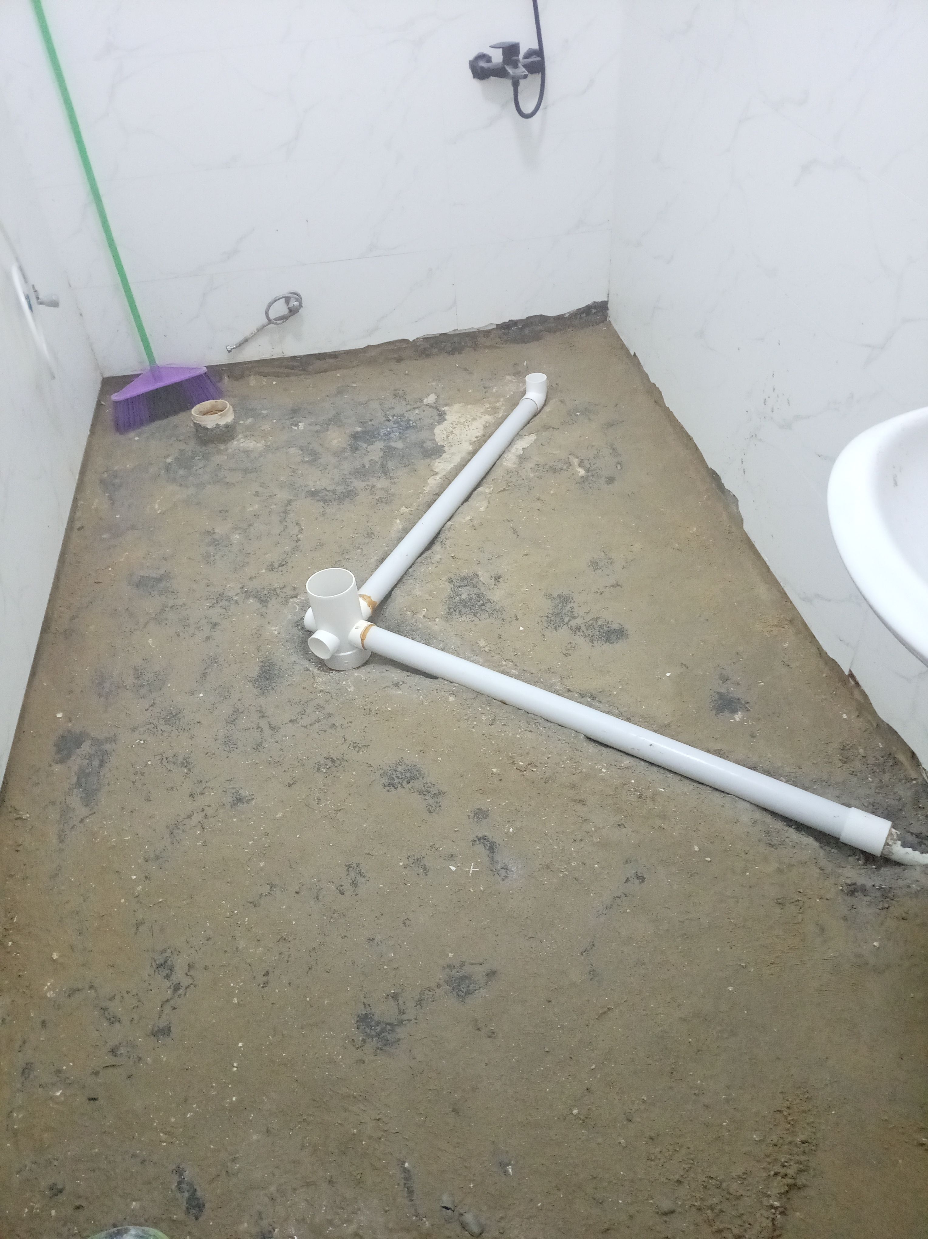 عزل اسطح عزل خزانات كشف تسريبات المياه حال ارتفاع