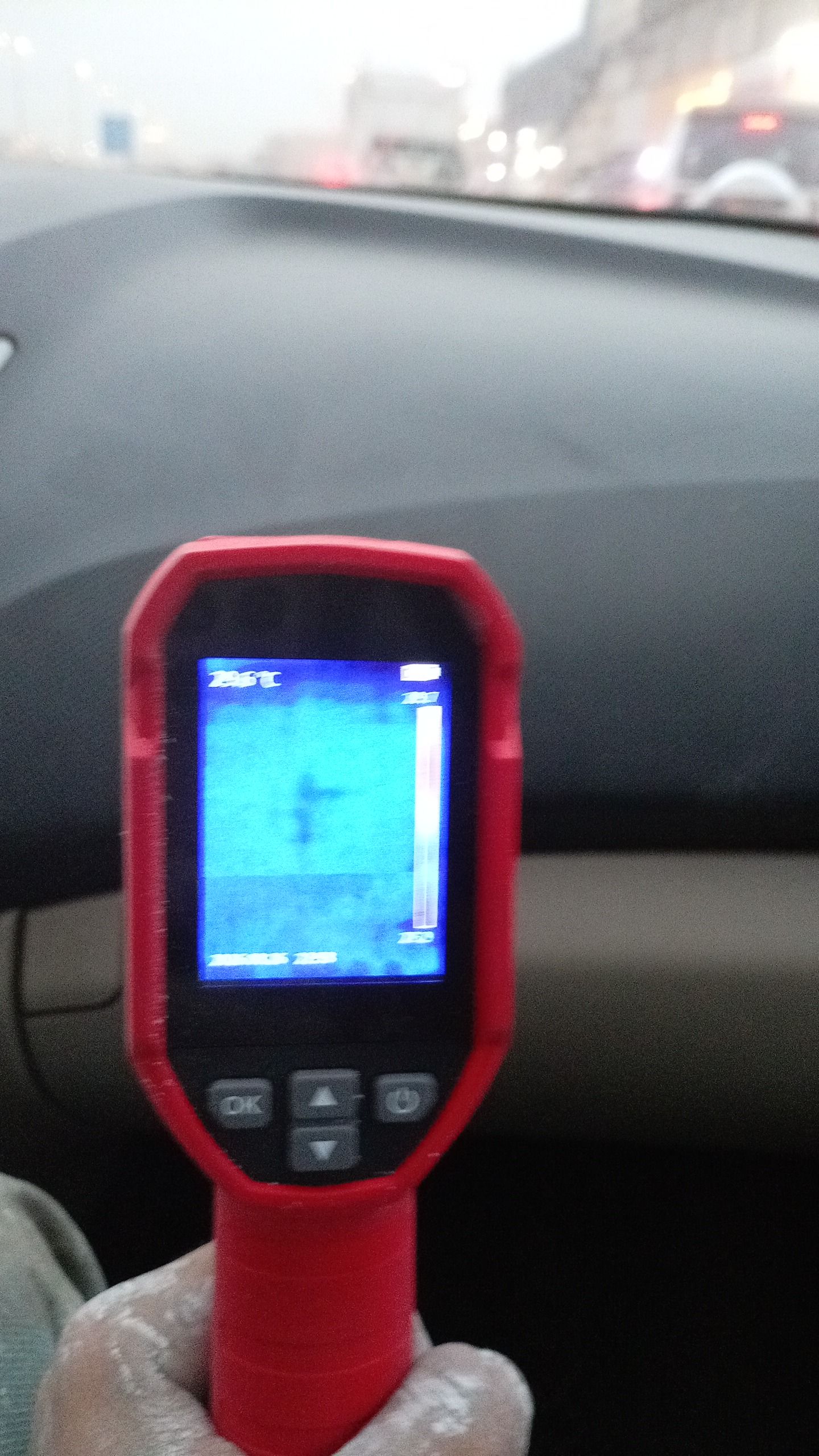 عزل اسطح عزل خزانات كشف تسريبات المياه حال ارتفاع - Image 2