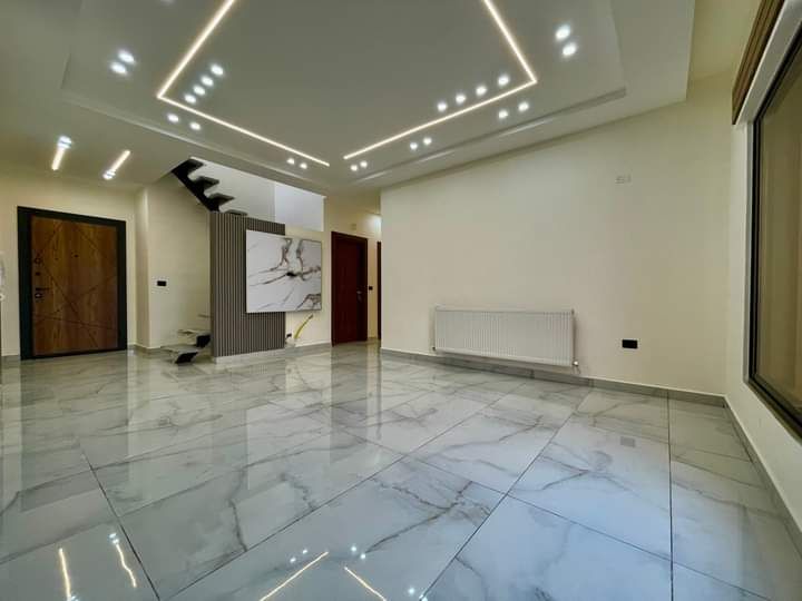 معلم دهانات لجميع أعمال الدهانات حوائط وأبواب - Image 8