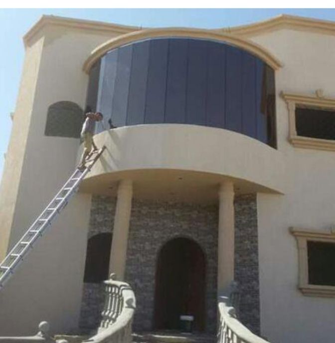 المنيوم وزجاج