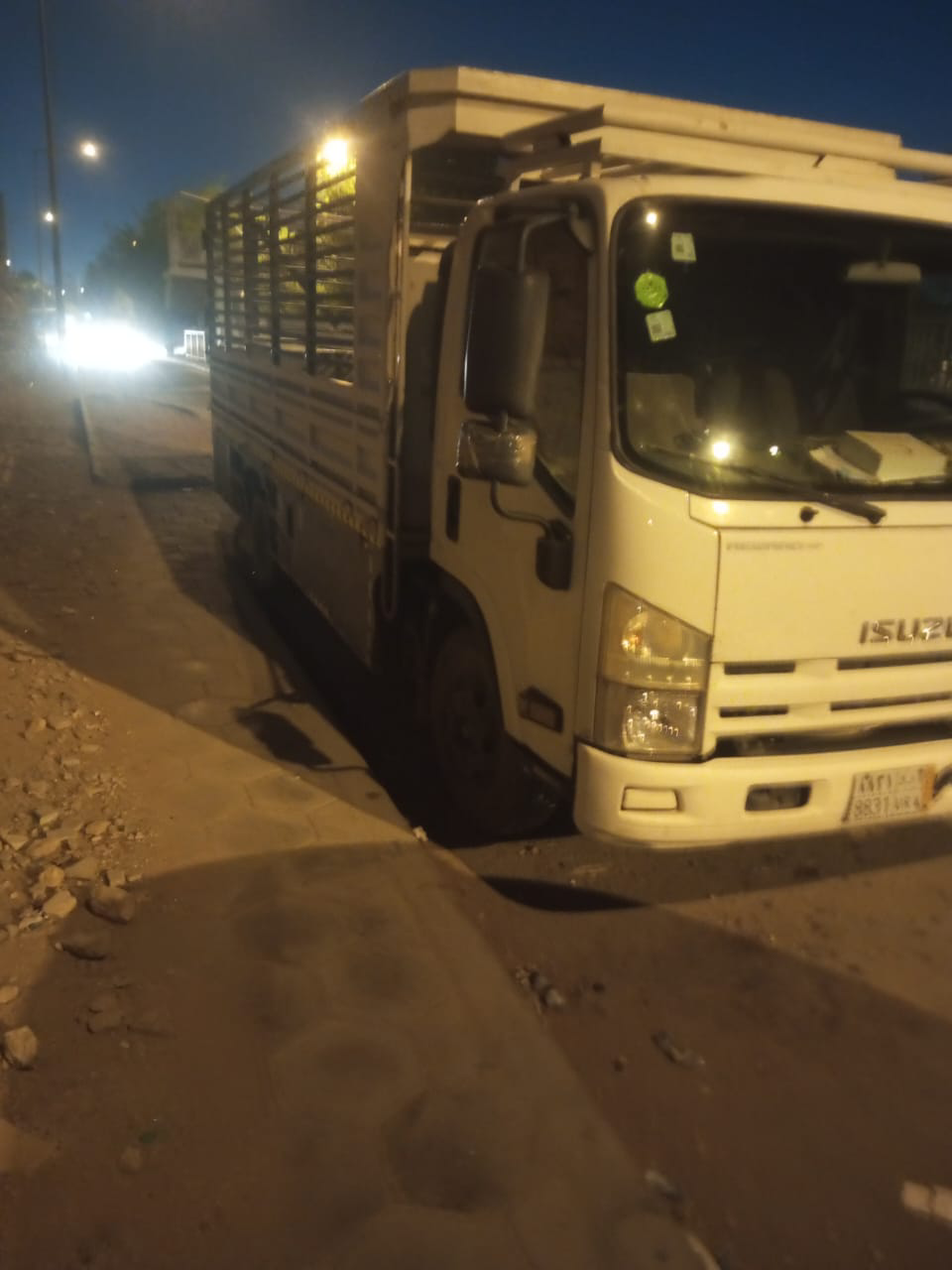 توصيل اثاث الى الجمعية الخيرية بالرياض