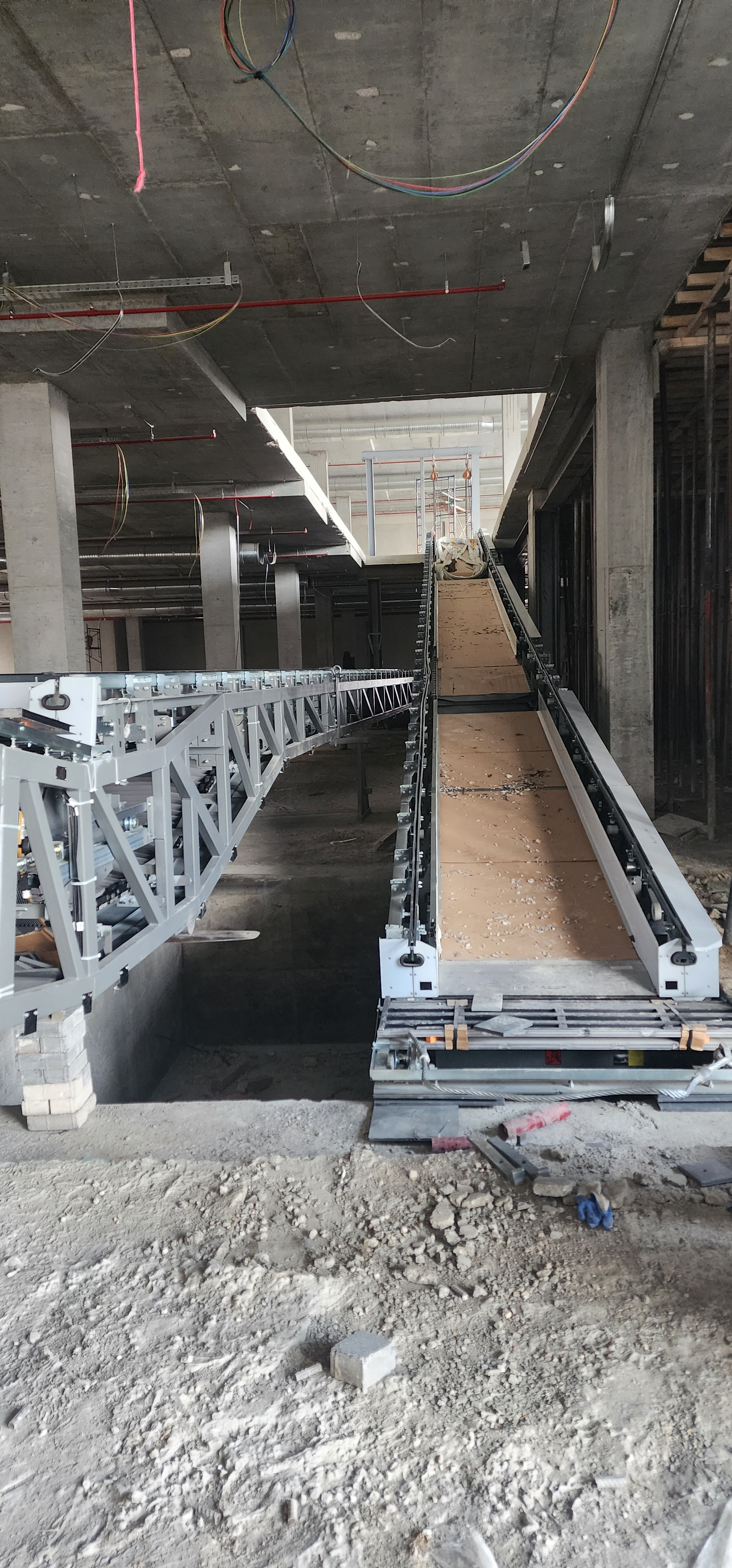 صيانه مصاعد وسلالم كهربائيه - Image 3