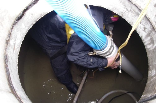 عزل خزنات المياه غسيل خزنات المياه بالرياض تعقيم خزانات - Image 7