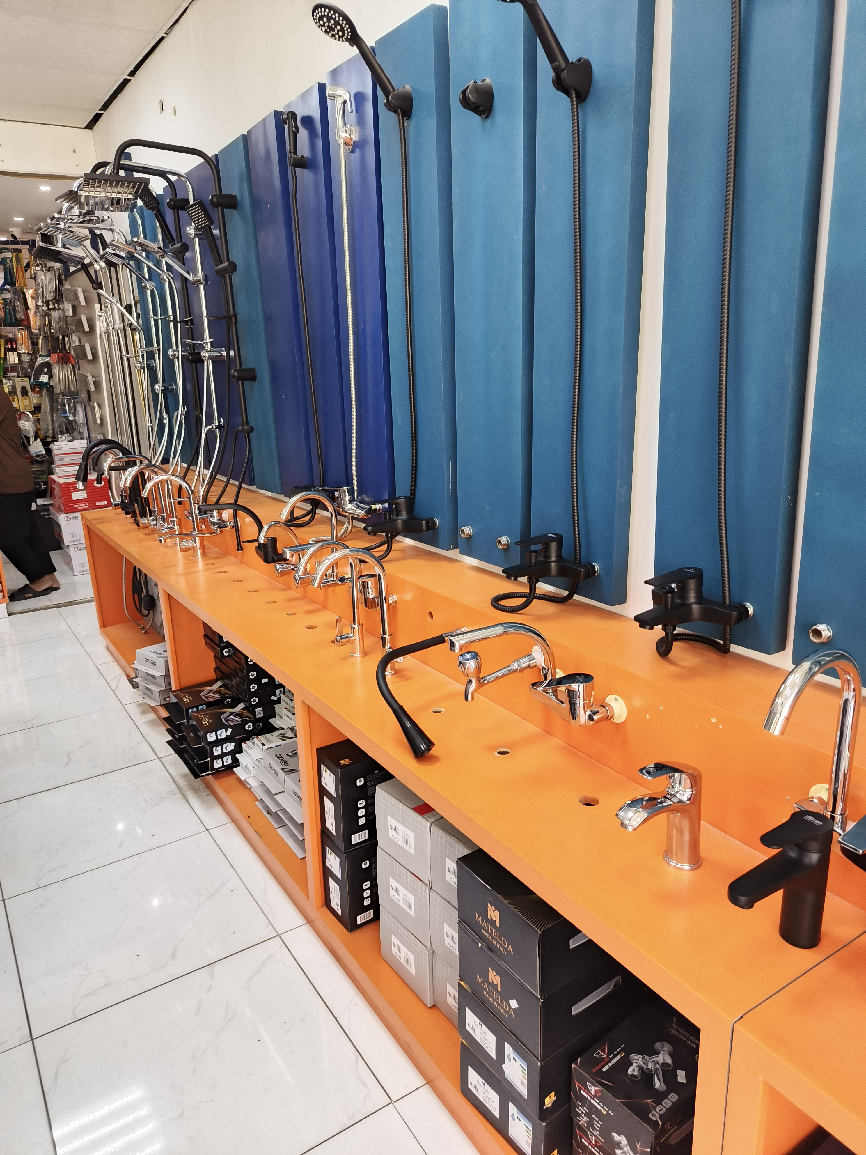 سباك وكهربائي الخبر