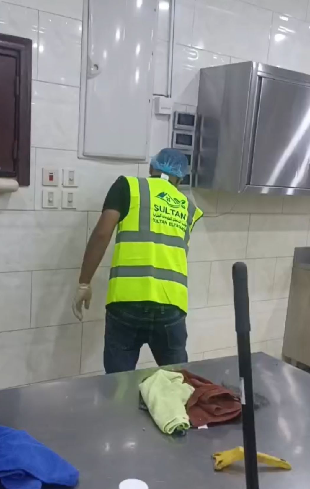 شركة تنظيف منازل بالرياض تنظيف الفلل تنظيف الشقق والأثاث - Image 6