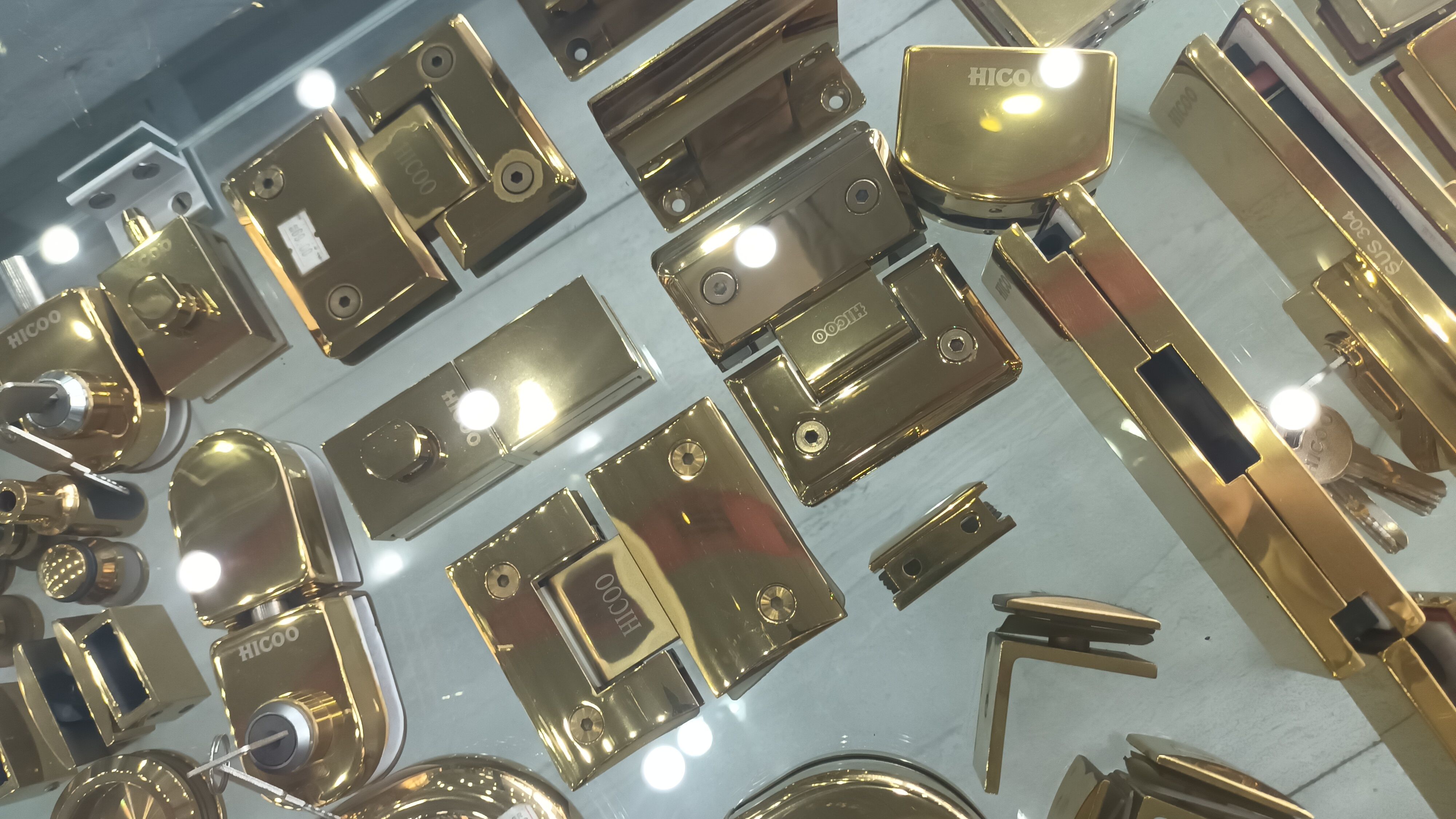 صيانه الأبواب الزجاج والامنيوم - Image 3